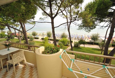 il mare hotel abruzzo pineto