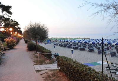 il mare hotel abruzzo pineto