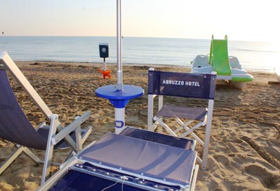 spiaggia hotel abruzzo pineto