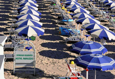 spiaggia hotel abruzzo pineto